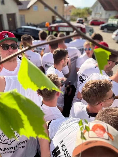 Meister und Aufstieg in die Kreisklasse! – Bild 3