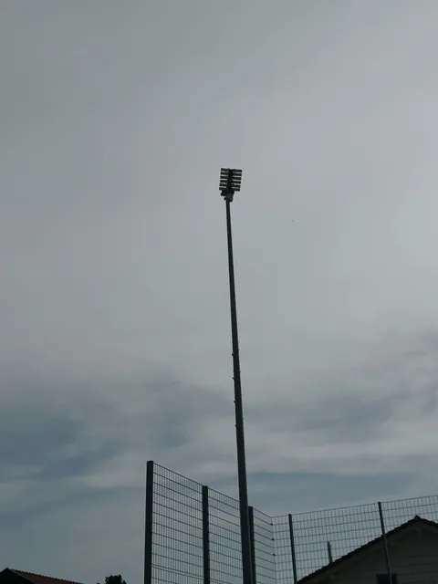 Flutlichtanlage auf LED-Technik umgerüstet – Bild 2