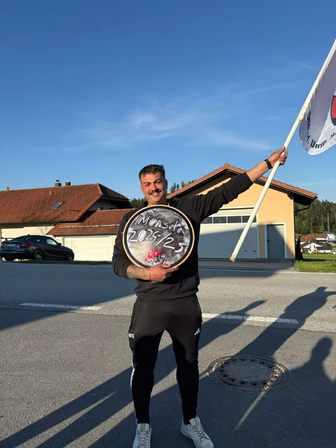 Meister und Aufstieg in die Kreisklasse! – Bild 2